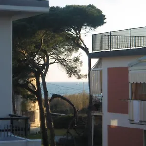https://villa-manuela-apartment.hotelitalianriviera.com